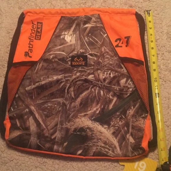 REALTREE camo and orange drawstring cinch sack - Picture 9 of 9